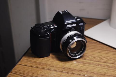 35-70 50mm F4.0 1/30 ISO 200