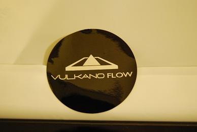 それぞれの袋には、何が入っているかがわかるようになっています。こいつは本体!!