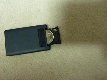 そしてトレイをしまえば、