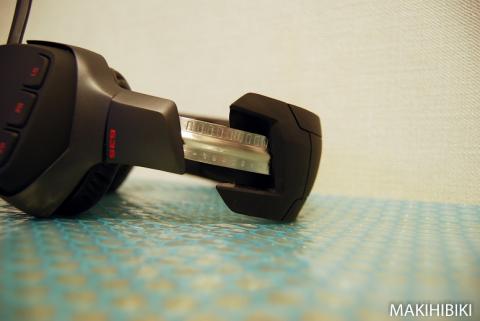 大きさ調整を伸ばしたところ。金属むき出し・・・うーむ・・・