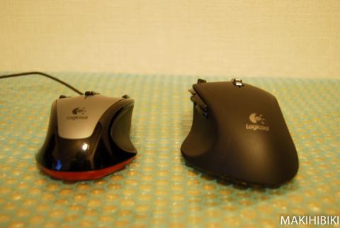 背面からの比較 G700の方がデカイ