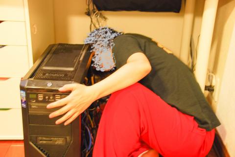 「机が邪魔でやりにくい!」とコメントが。。。机、買っていい??(→ダメだそうです、、、、、、、ちぇ)