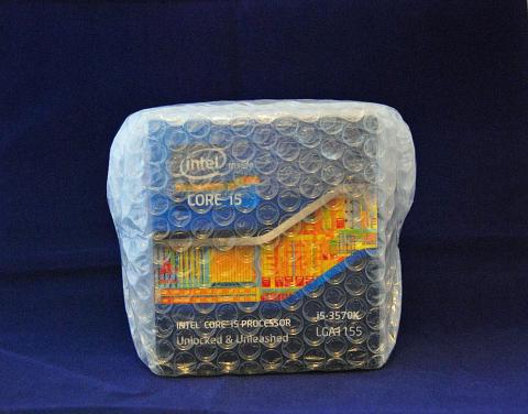 緩衝材でしっかり保護