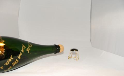 針金キャップをはずして、、、