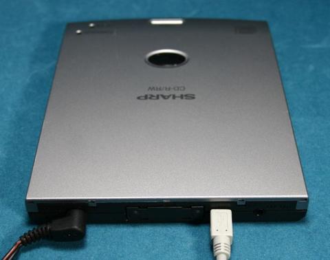 ケーブル接続時背面