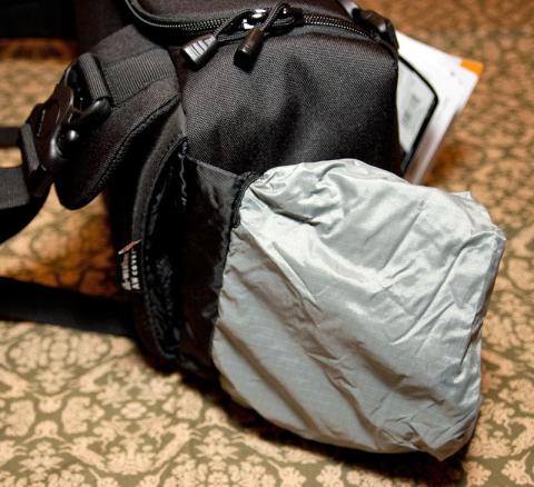 レインカバー引出し中