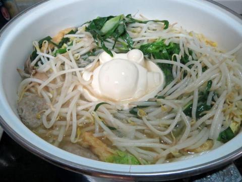 鍋用!!ズゴックとうふ on 塩ちゃんこ鍋