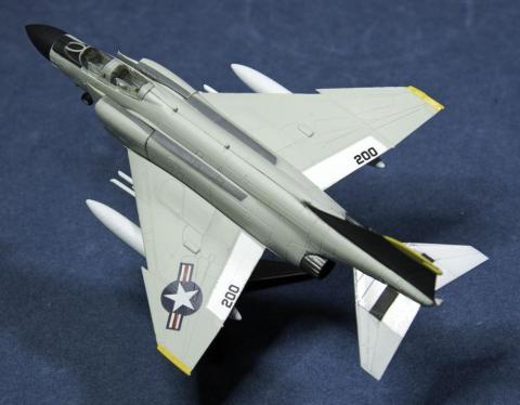 7.F-4J ファントム