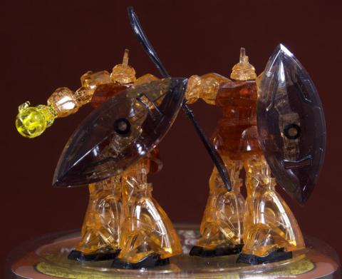 右が前回のモノ、左が今回のモノ