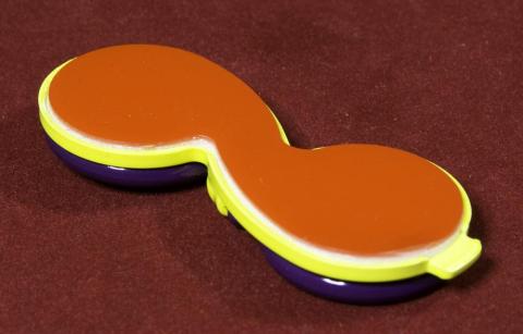 剥離紙が付いている状態