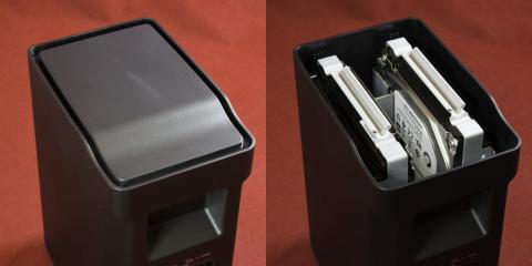 ツメを押し上げ、上カバーを外したところ