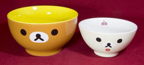 娘の子供用茶わんと比較