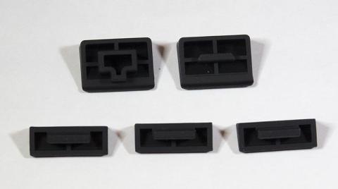 本体用 USBキャップは一つ予備