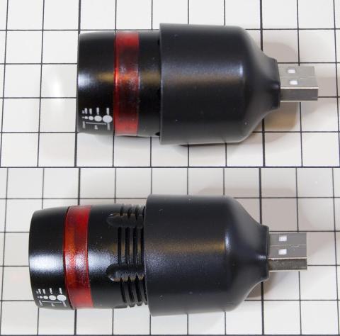 1cm近く伸縮します