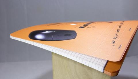 マウスパッド右上