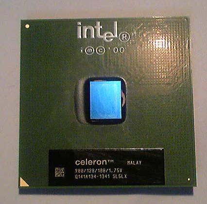 妖しい蒼い輝き