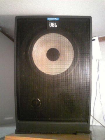 高所への設置の都合上、上下逆にセッティング(エンブレムは180度回転)