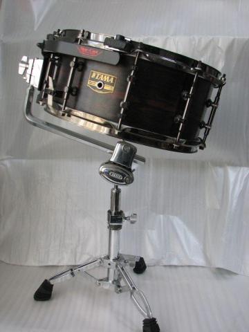 つり下げ式のマウント