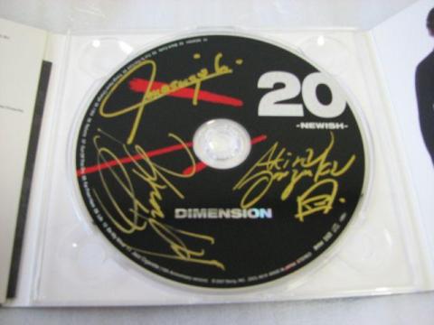 例によってサイン入り