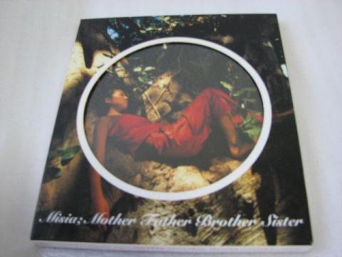 デビュー盤です