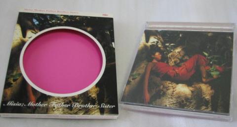 例によって初回盤の特装です。