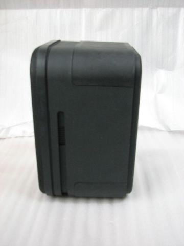 金具を付けるための溝が...