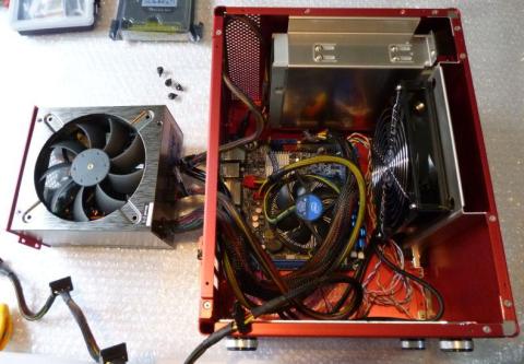 電源ファンガードは取って作業