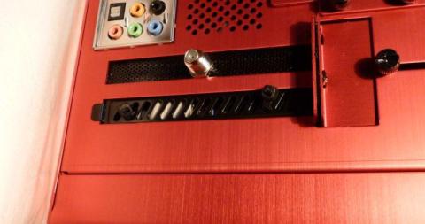 外から見るとこんな感じで目立たず