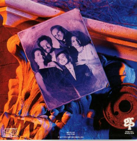 新旧メンバー交代時だったので5名写ってます