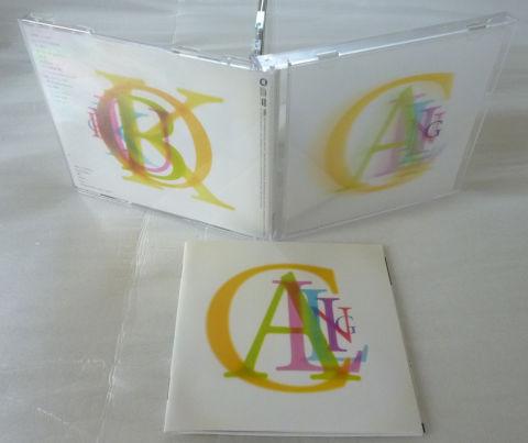 初回限定盤は「CALLING」の文字が立体的に見える特殊印刷のジャケットとDVDつき