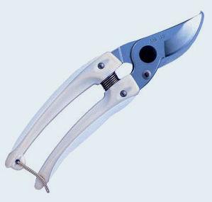 鋭い切れ味、刃こぼれしづらい刃先...イイ!