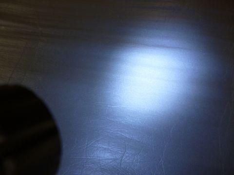 照射範囲は比較的狭い