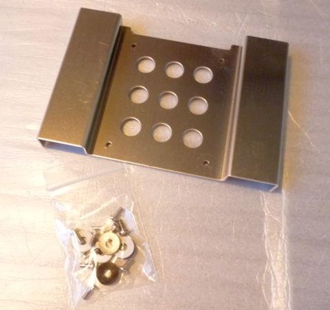 BOX品ならSSD側についている事もありますが..