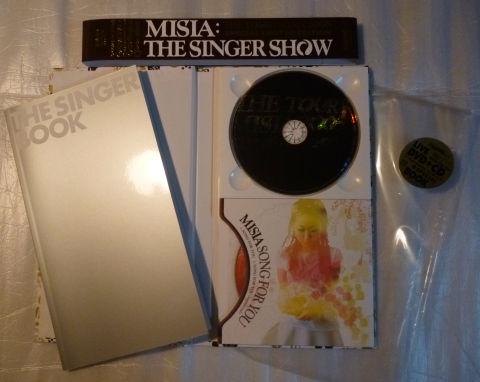 ま、コレクターとしてはブックレット付きの初回盤を押さえているのは当然として(ぇ