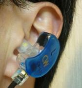 シリコンチップ(チューブ)の方向で判るようにcybercatの外耳道はかなり下向き