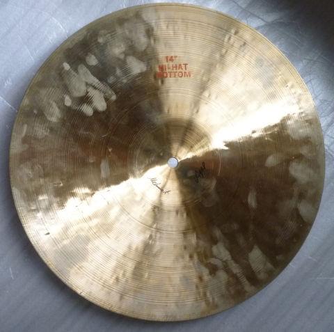 どこにも重さが書いてませんな....(^^ゞ