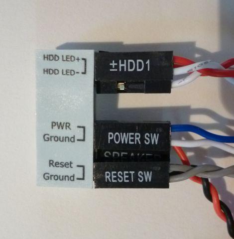 LEDやスイッチなどのコネクタをQコネクタに刺して...