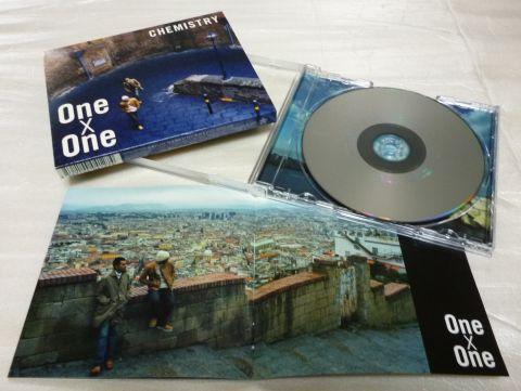 ナポリで撮影されたSpecial Photo Bookletが付く