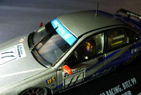 でもシートは左。書き込みがリアルなだけに...orz