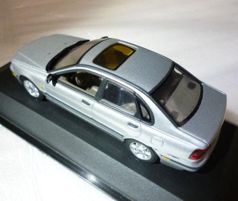 トランクもソコソコの大きさだったが、積載力はV40とは比べるべくもない