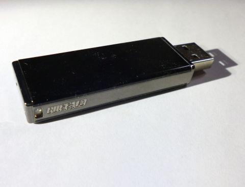 側面にBUFFALOの刻印が