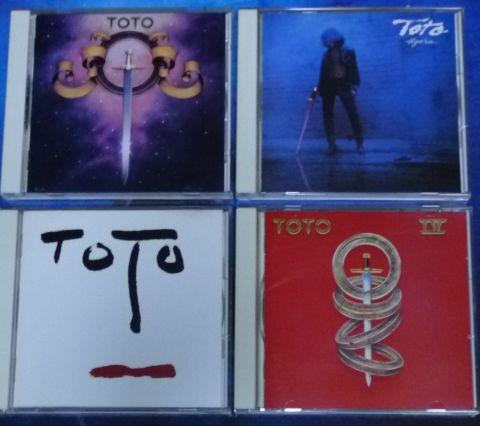 ジャケットも初期4作で一つだけ特異ww(左上から1⇒2、左下におりて3⇒4)