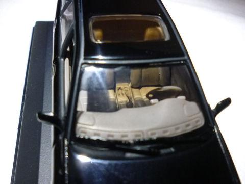 ハンドブレーキまわりも細かい!