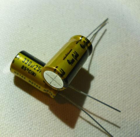 FGシリーズ 25V 330μF UFG1E331MPM