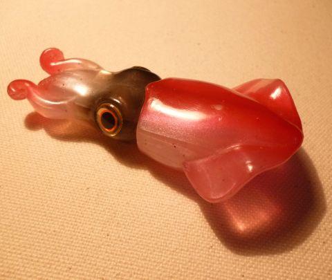 暖色系の灯りの下で見ると美味しそう??