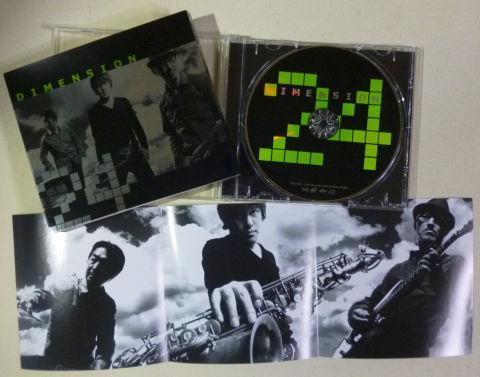 ポーズが若いなw