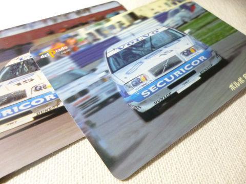 良く写っていないけれど、型押しで少し車が浮き出てます