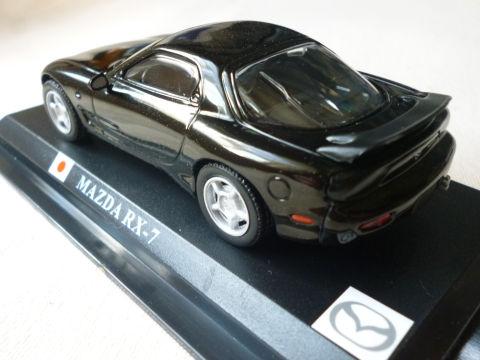 このリアウイングは初期型だなw