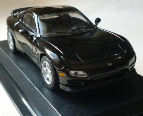 色は地味だけどスタイルは流麗。