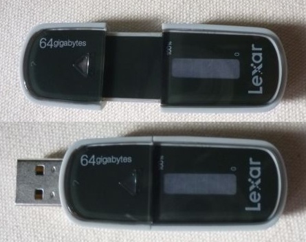 キャップは伸ばすとCLOSEというおもしろい作り。液晶は残量表示。